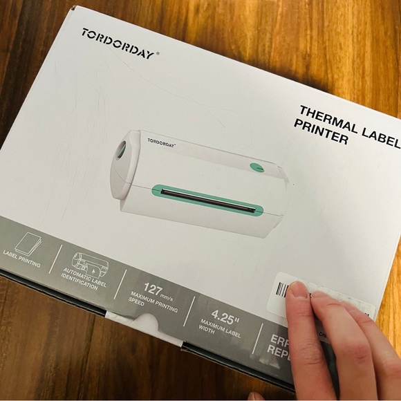 Tordorday Thermal Label Printer With Bluetooth Connection NEWER EDITION RP422 - Picture 2 of 3
